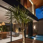 Aleny Vila By Vola